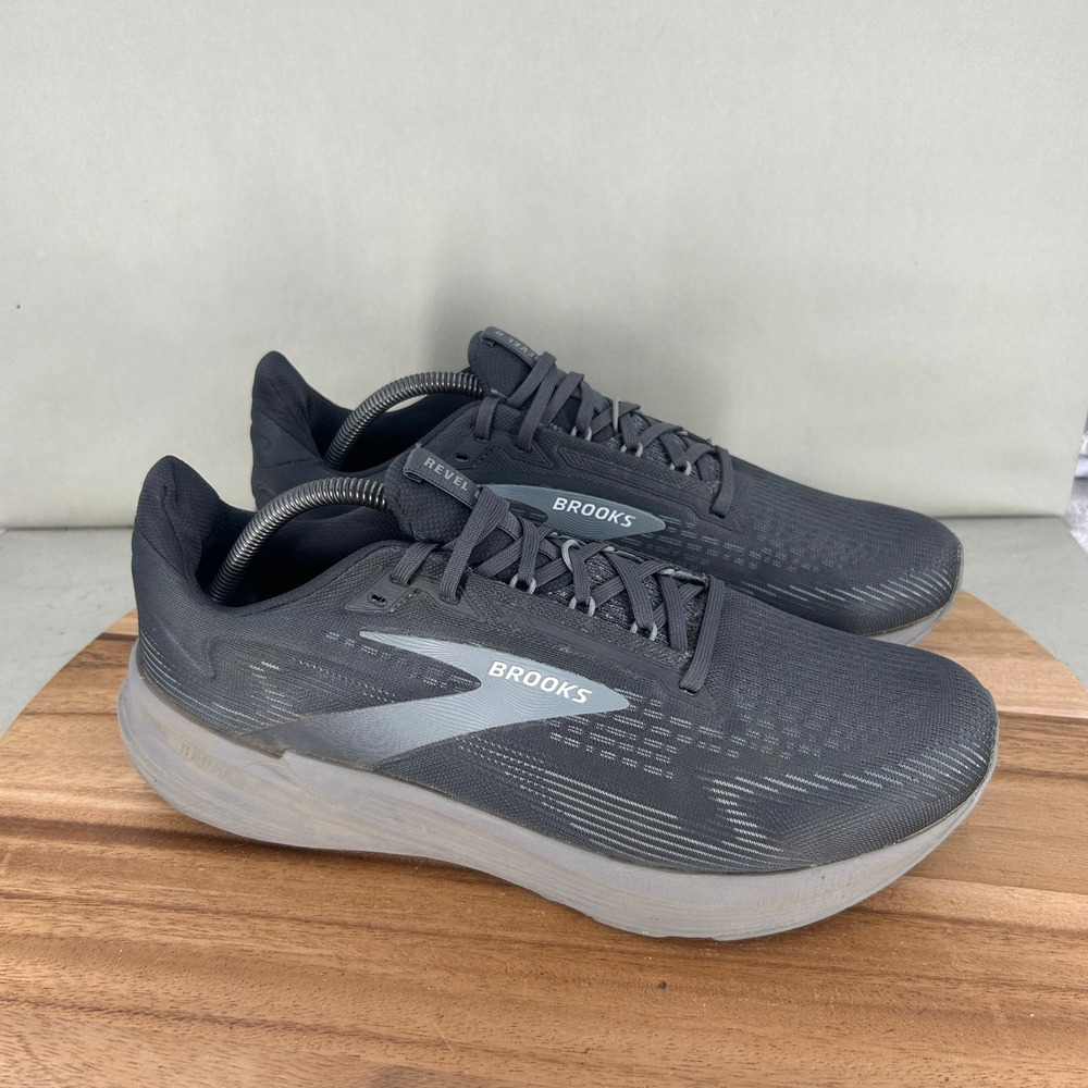 Brooks Revel 8 Mens Running Shoes Grey Black Sneakers 1104681D014 Size 11.5 D